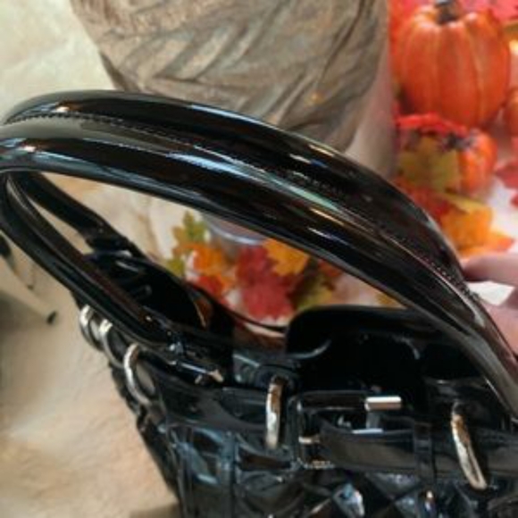 Burberry quilted patent leather large silver tone (price is firm) - Picture 12 of 12